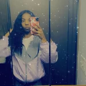 Meet your Posher, Star